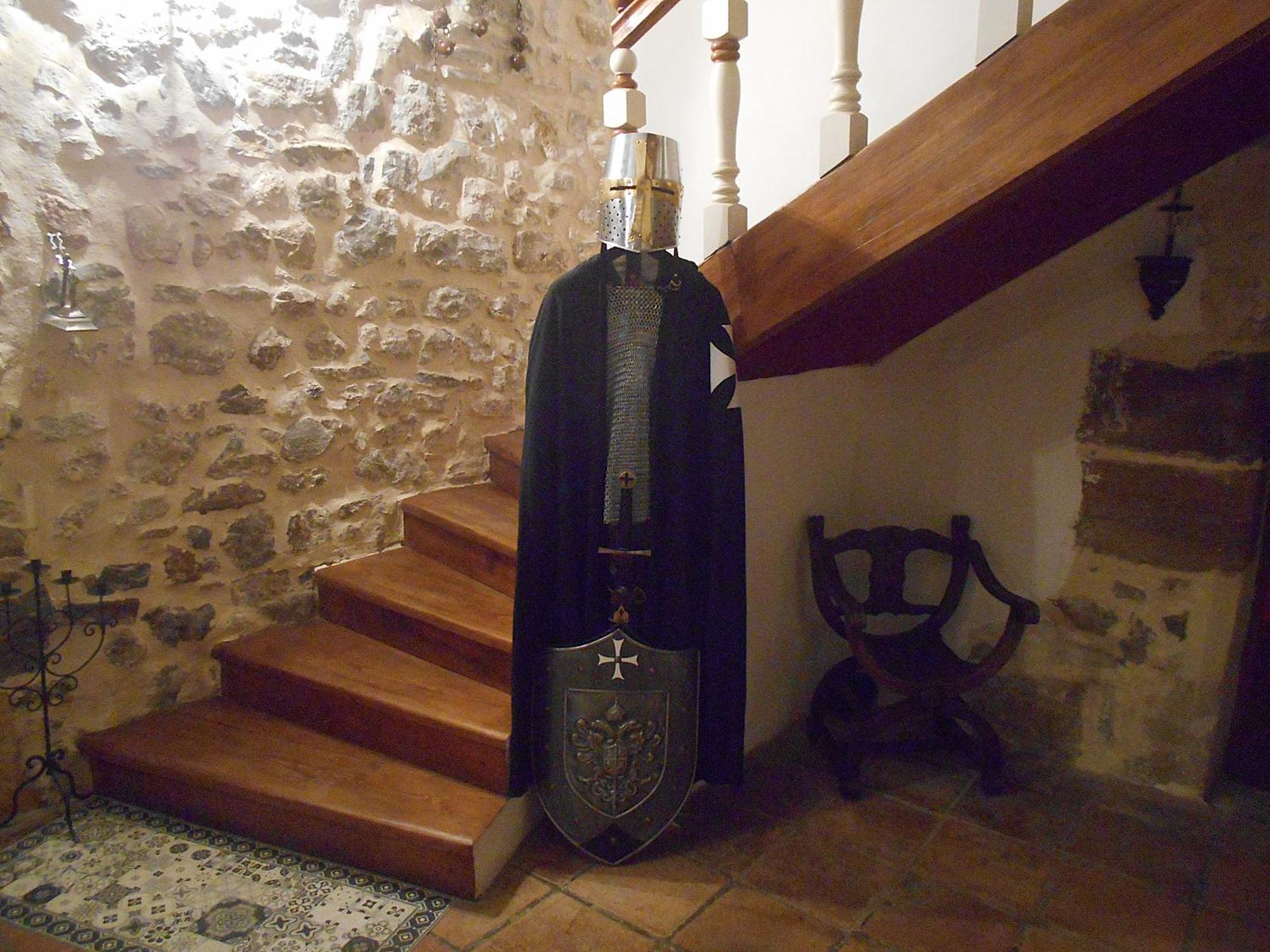 Logis De La Meschaussee, Dans Donjon Du Xie Siecle Canet  Esterno foto